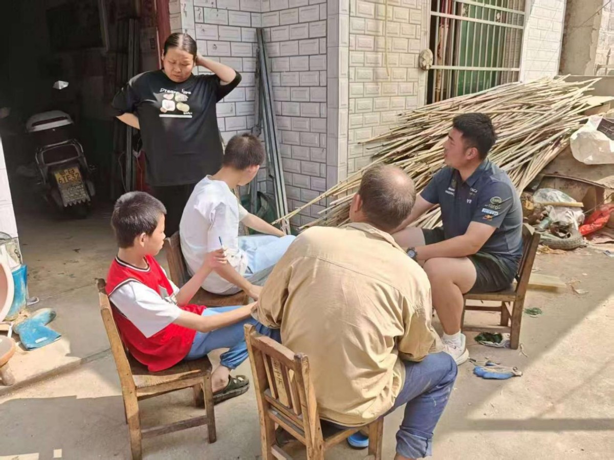 精准帮扶暖人心，家校协同促成长——智能制造系国庆专项家访